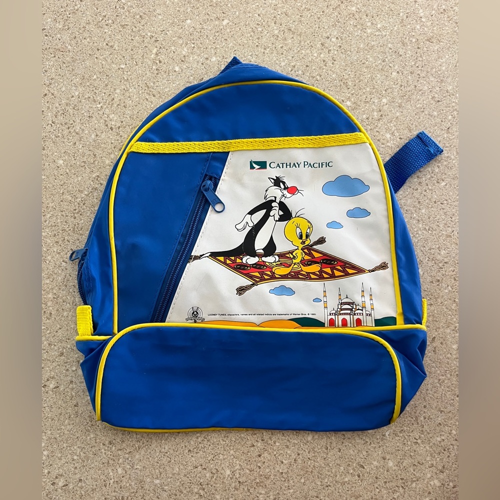 Vintage 1999 CATHAY PACIFIC Airlines LOONEY TUNES Kids Activity Backpack